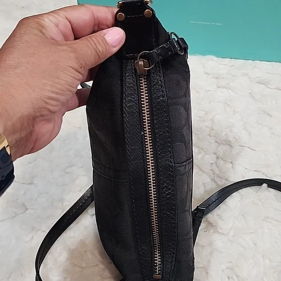 Coach Y2K Signature Mini Crossbody Swingpack Black Jacquard Bag - Picture 10 of 17